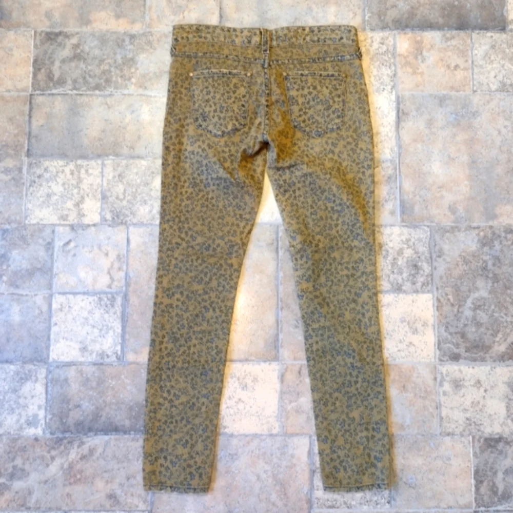 Free People mustard blue floral skinny jeans size 26